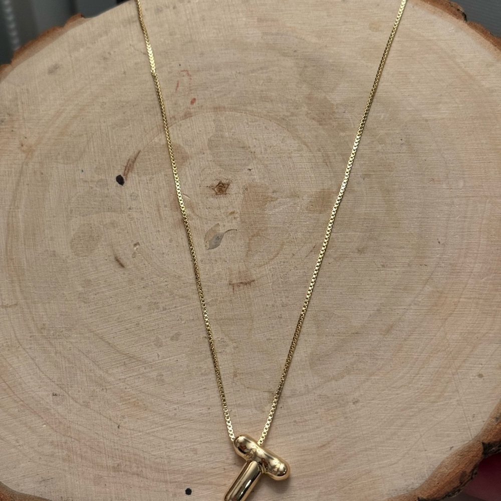 Elegant Gold plated letter Tโ Necklace